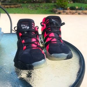 Dame adidas pink black green